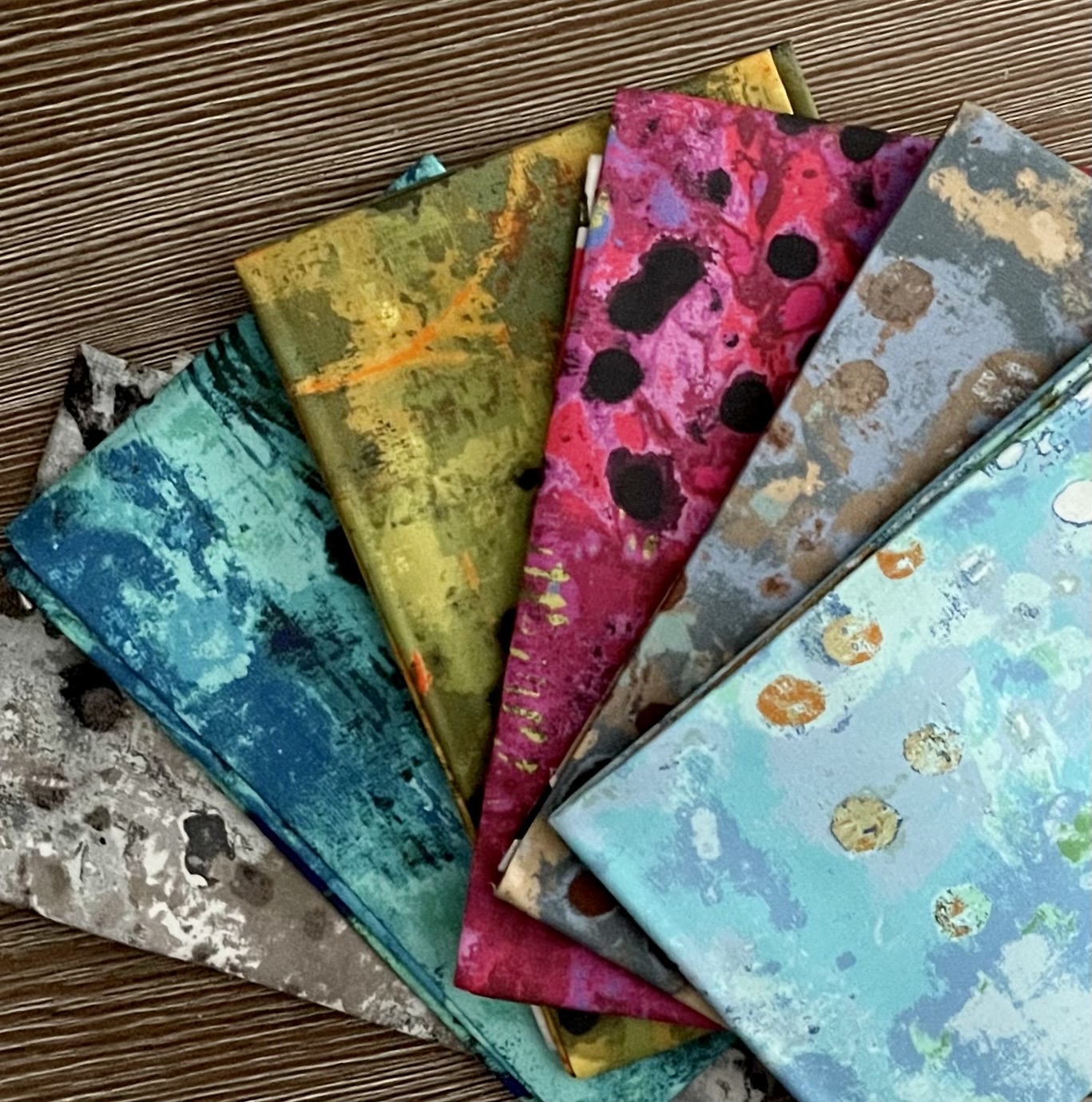 Store PRE-ORDER, Marcia Derse, Spotted Graffiti, Fat Quarter Bundle, 13pc, Windham Fabric, Stars Moon, SPOTFATQ-X2, March 2023 Release